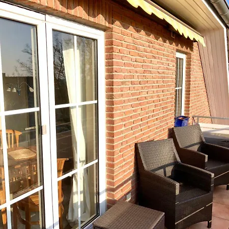 Gemuetliche Mit Balkon Und Stellplatz