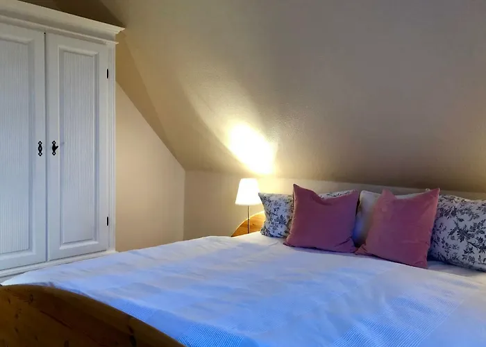 Gemuetliche Mit Balkon Und Stellplatz